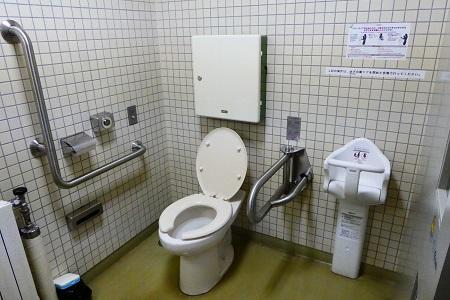 多目的トイレ2